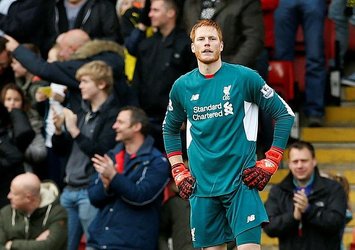 Adam Bogdan, Karius'u suçladı