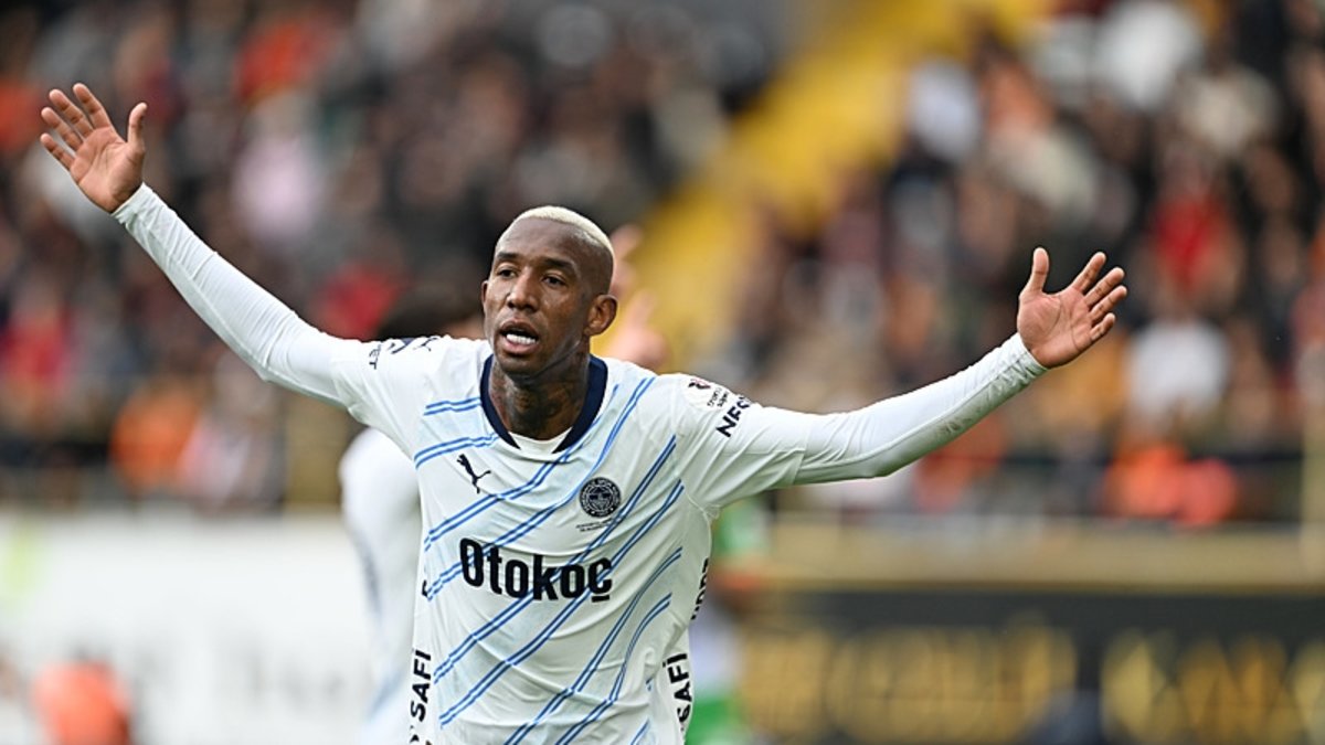 FENERBAHÇE HABERİ: Talisca krizi! O kulüpte yer yerinden oynadı FENERBAHÇE HABERİ: Talisca krizi! O kulüpte yer yerinden oynadı