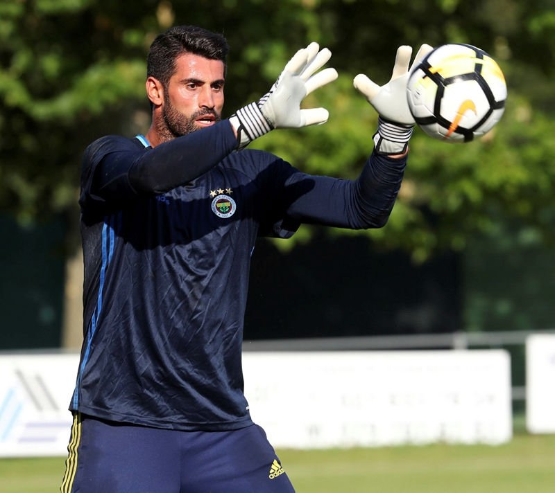 Volkan Demirel’den şok karar!