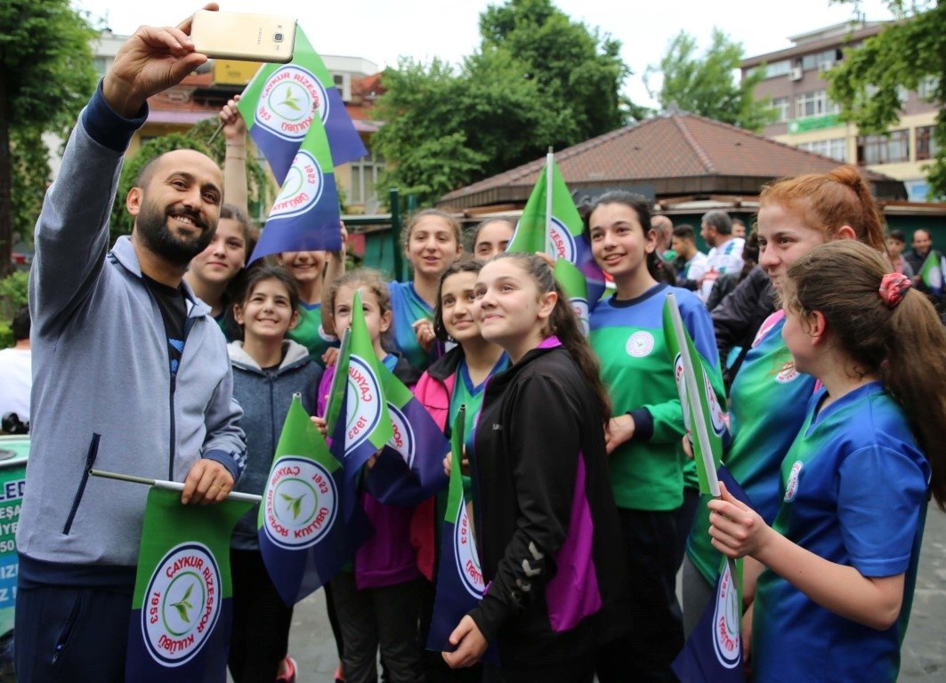 Çaykur Rizespor’a destek yürüyüşü