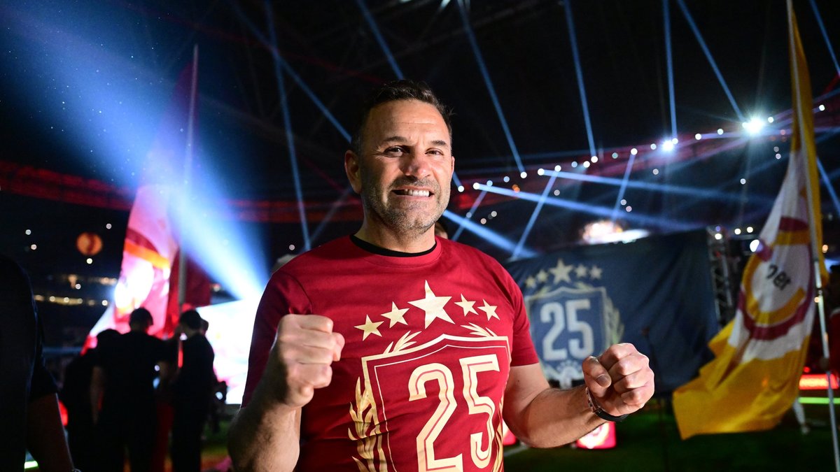 TRANSFER HABERİ: Galatasaray'dan Fenerbahçe'ye şampiyonluk sonrası dev çalım! TRANSFER HABERİ: Galatasaray'dan Fenerbahçe'ye şampiyonluk sonrası dev çalım!