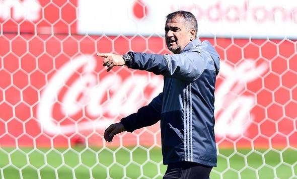 Beşiktaş’ta Şenol Güneş o isimlerin biletini kesti