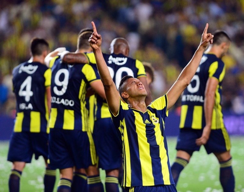 Josef de Souza’dan sürpriz imza!