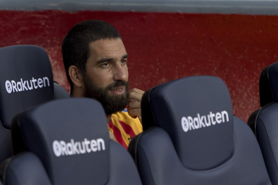 Barcelona’dan Arda Turan’a izin çıktı