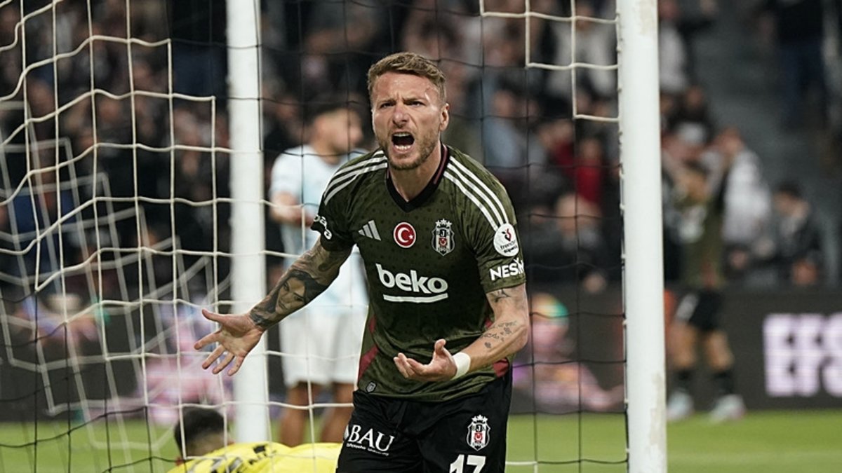 Beşiktaş Süper Lig'in 36. haftasında Corendon Alanyaspor'a konuk oluyor! Beşiktaş Süper Lig'in 36. haftasında Corendon Alanyaspor'a konuk oluyor!
