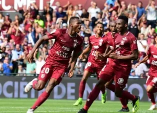 Fenerbahçe golcüsünü Fransa'da buldu!