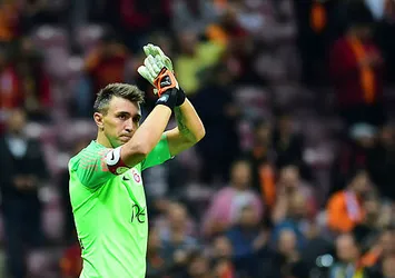 Muslera: "Takımımla gurur duyuyorum"