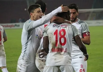Balkes evinde kazandı