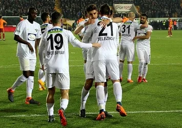 Akhisarspor'da büyü bozuldu