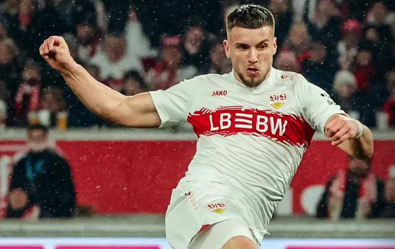 Galatasaray'dan çifte transfer! Ermedin Demirovic ile aynı uçakta gelecek