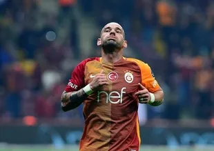 Çinliler, Wesley Sneijder'i istemedi