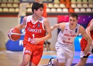 Ay - yıldızlılar Polonya'ya mağlup!