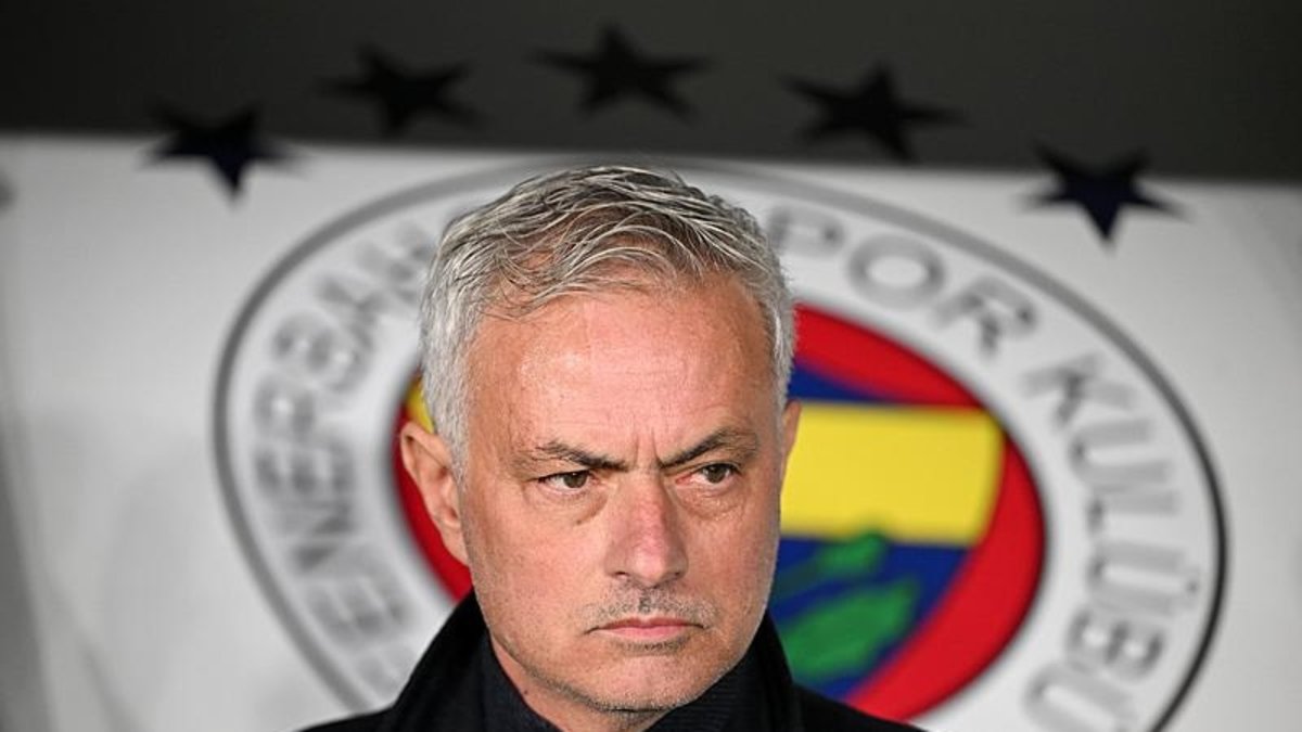 Jose Mourinho: Taraftarın istediği gibi oynamamalıyız Jose Mourinho: Taraftarın istediği gibi oynamamalıyız