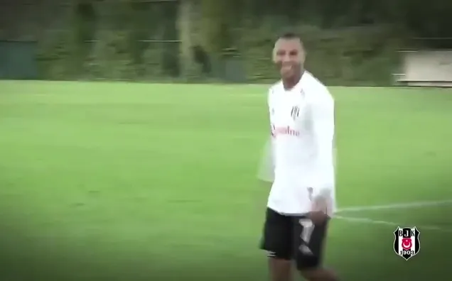 Beşiktaş'tan 'trivela' paylaşımı!