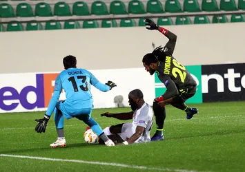 Akhisarspor deplasmanlarda yaralı