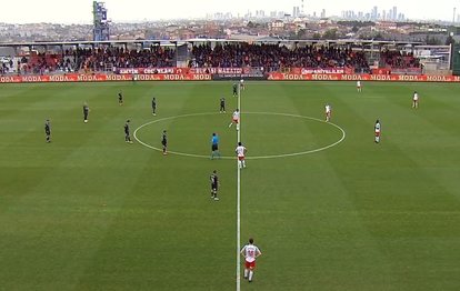 Ümraniyespor - Adana Demirspor maçında depremzedeler anıldı!