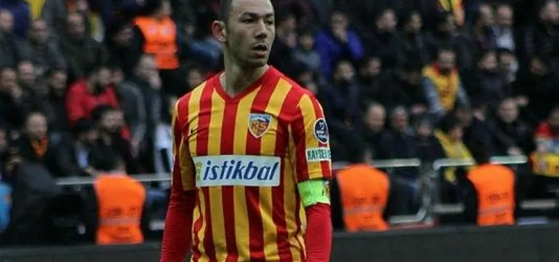 Umut Bulut bir yıl daha Kayserispor'da