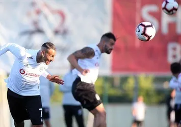 Beşiktaş Riva'da çalıştı