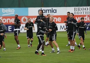 Beşiktaş'ta Quaresma takımdan ayrı çalıştı