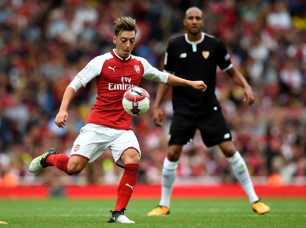 Barcelona’dan Mesut Özil bombası