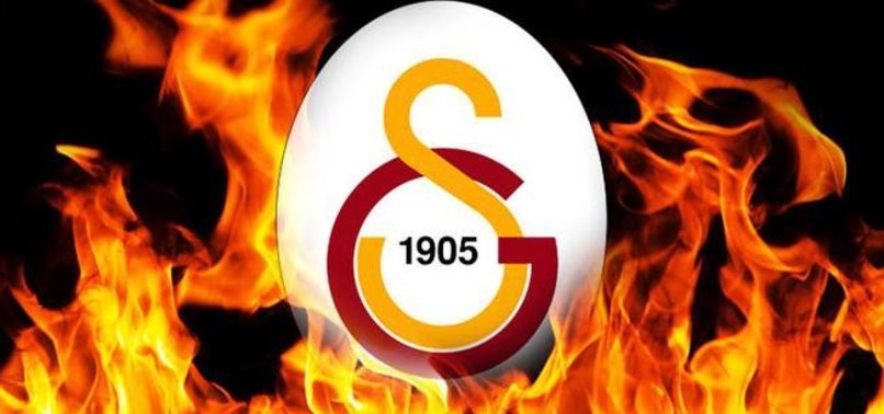 Galatasaray transferde hız kesmiyor! 2 imza daha yolda