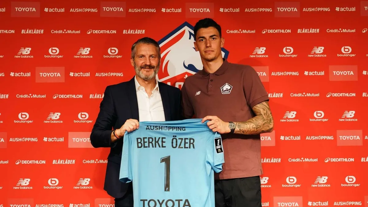 Berke Özer'in yeni takımı Lille oldu!