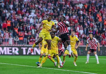 Reeder Samsunspor 3'üncülüğe tutundu