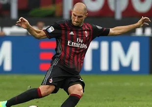 Fenerbahçe yeni stoperini buldu: Paletta