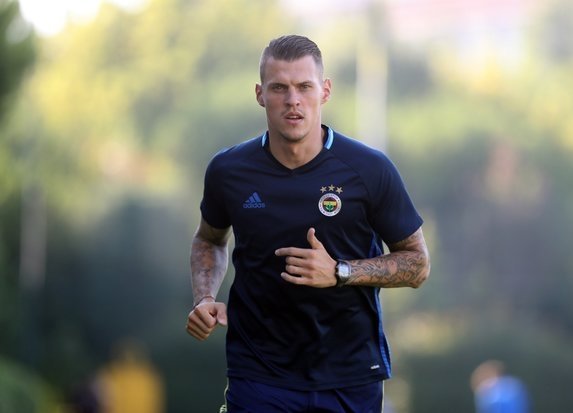 Fenerbahçe’de ilk ayrılık!