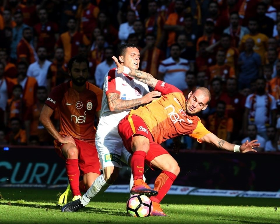Antalyaspor- Galatasaray maçından kareler