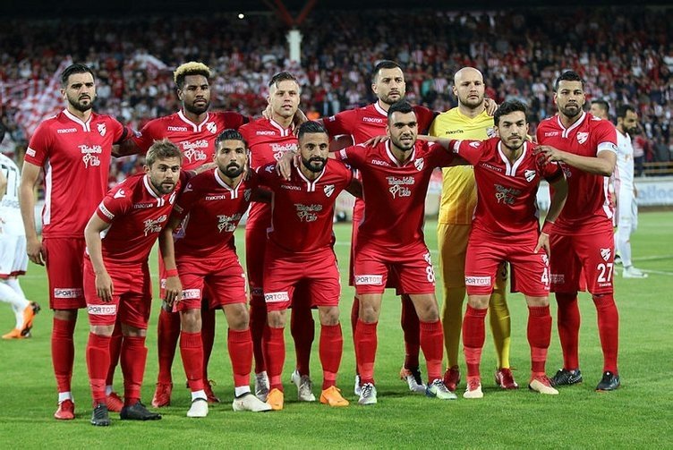 Andre Santos ağlayarak veda etti