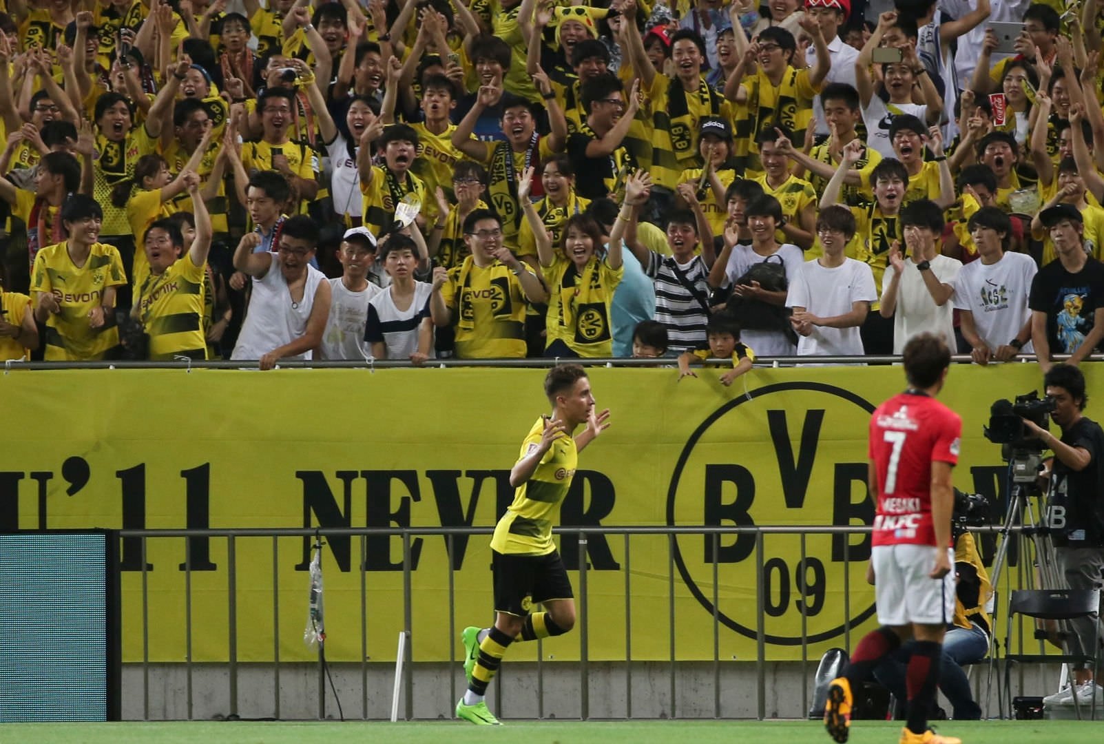 Emre Mor hangi takıma transfer olacak?