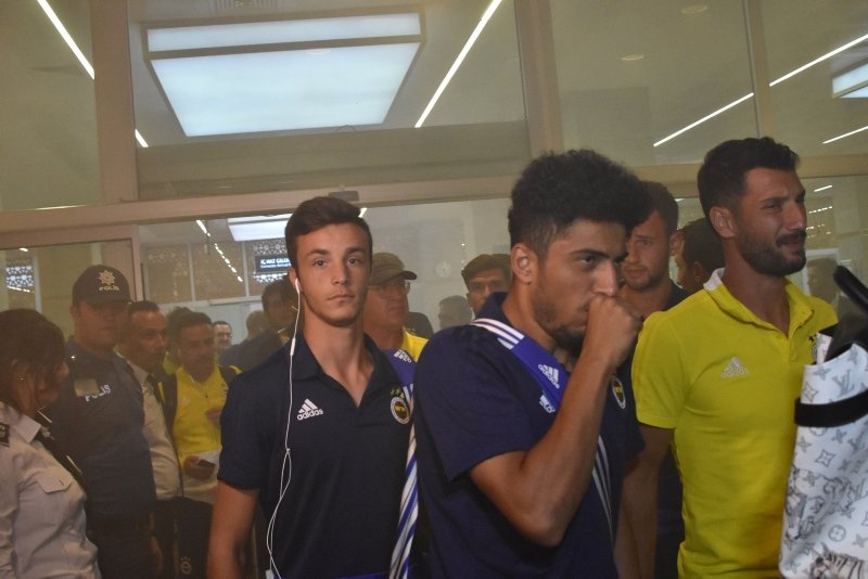Fenerbahçe’ye Konya’da coşkulu karşılama!