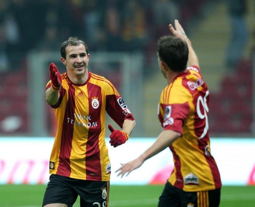 Galatasaray’dan 100 milyon TL