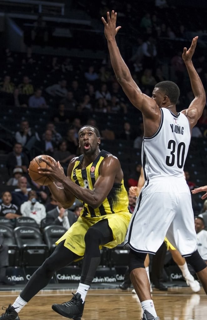 Fenerbahçe’den tarihi zafer