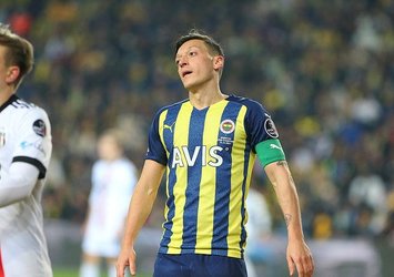 Mesut Özil'den flaş paylaşım!