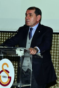 Galatasaray yönetiminden istifa açıklaması