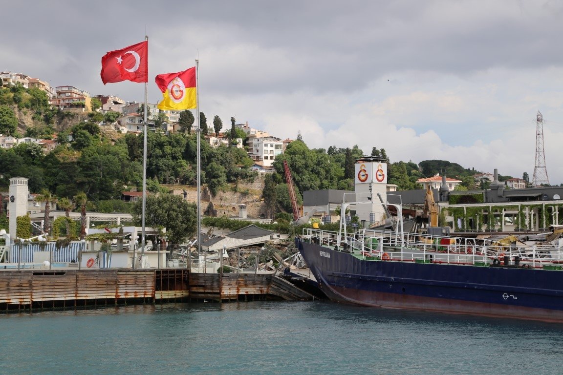 Galatasaray Adası’nda yıkım işlemi tamamlandı