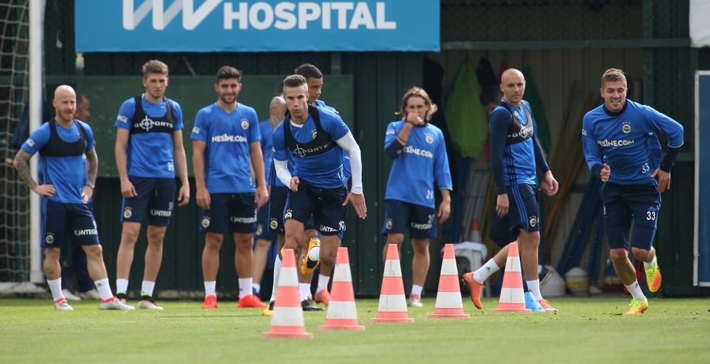 Fenerbahçe’de Robin van Persie dönemi bitti