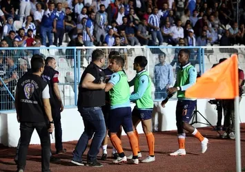Erzurum'da ortalık karıştı! Emre Belözoğlu...