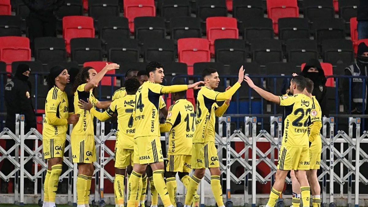 Fenerbahçe Gaziantep'te farkı 2'ye çıkardı!