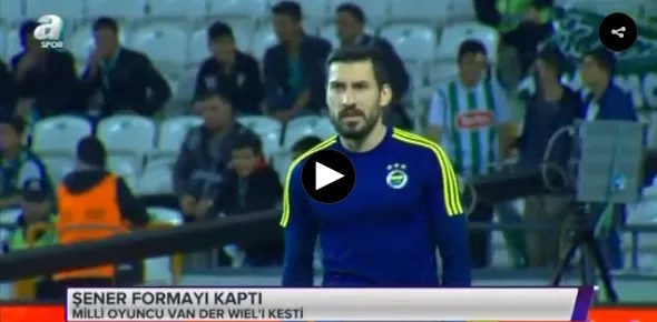 Şener Özbayraklı formayı kaptı - 1