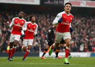 Arsenal, Alexis Sanchez ile kazandı
