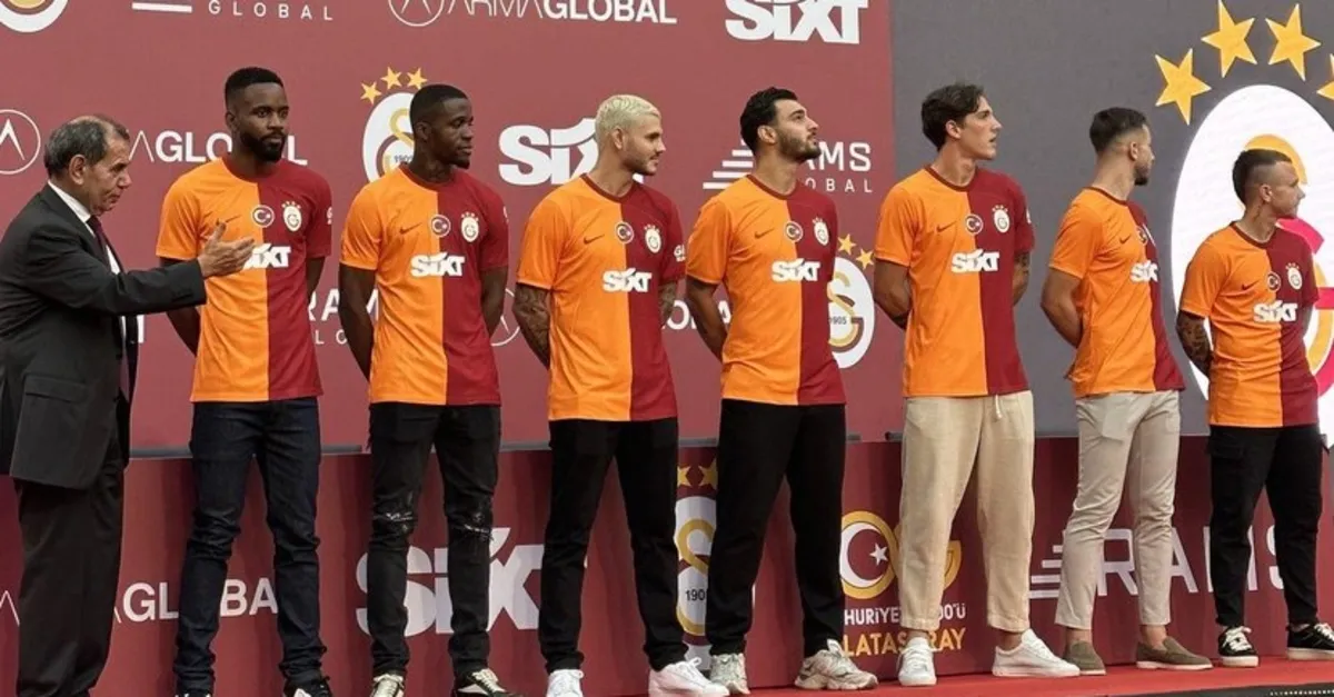 G.Saray'da tarihi imza töreni!