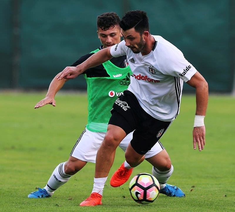 Beşiktaş’ta 5 futbolcu kadro dışı