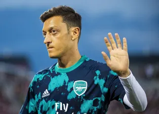Mesut Özil'den transfer açıklaması!