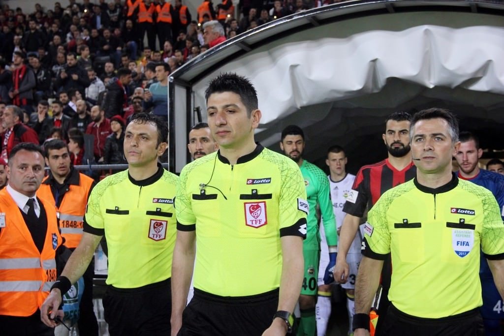 Gaziantepspor-Fenerbahçe karşılaşmasından kareler