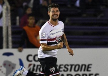 Alexandre Pato kimdir?