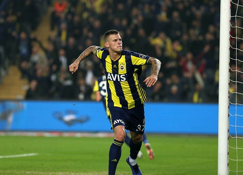 Ersun Yanal’dan 11’de revizyon!