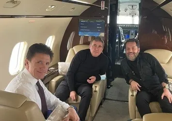 Galatasaray Barcelona maçında Hagi ve Gheorghe Popescu tribünde!